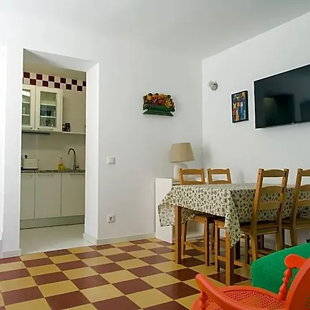 Moradia De *