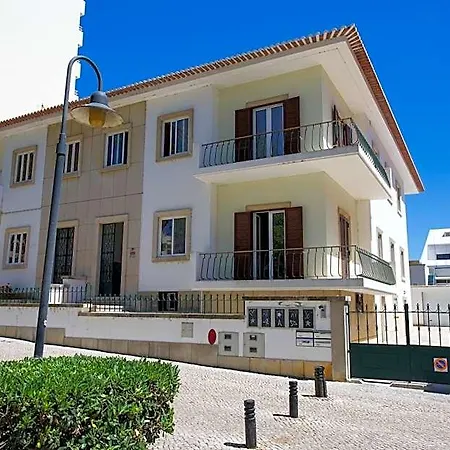 Hotel Moradia De *